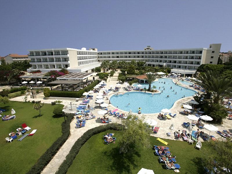 Avanti Holiday Village Paphos Exterior photo